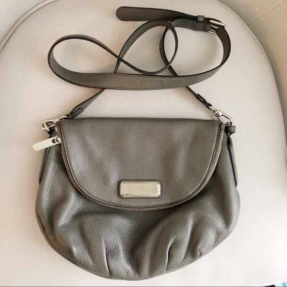 Marc Jacobs Handbags - Marc Jacobs Natasha Leather Crossbody - gray